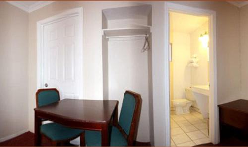 Sunset Inn and Suites – West Sacramento, CA