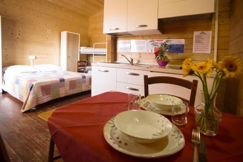 Camping Rialto Village - Tap to explore photos