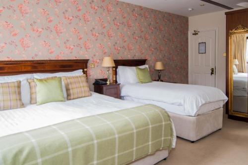 Hazelwood Lodge - image 2