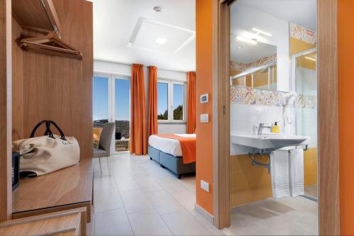 Hotel O Sole Mio - image 8