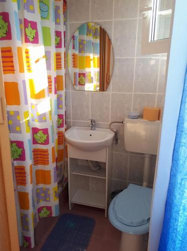 La Olteanu La Olteanu