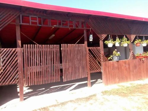 La Olteanu La Olteanu