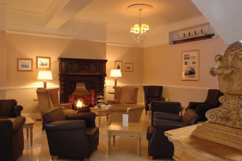 Pub/Lounge, White Swan Hotel in Alnwick