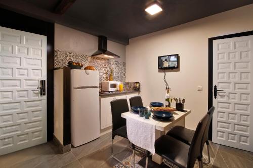 Apartamentos El Tiempo Madrid - main image