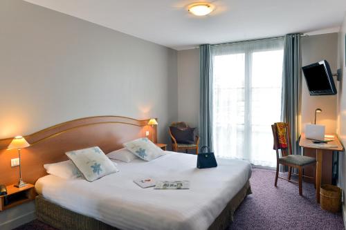 2 twin beds