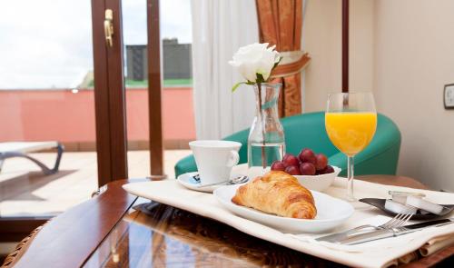 Agora Juan de Austria - image 12