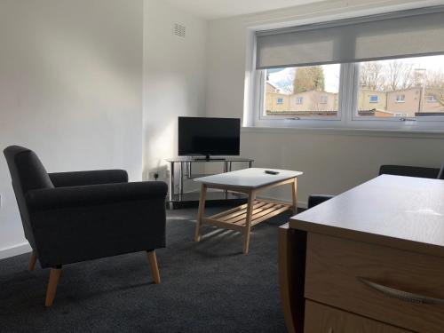 Glenrothes Central Apartments - One bedroom Apartment in Гленрос