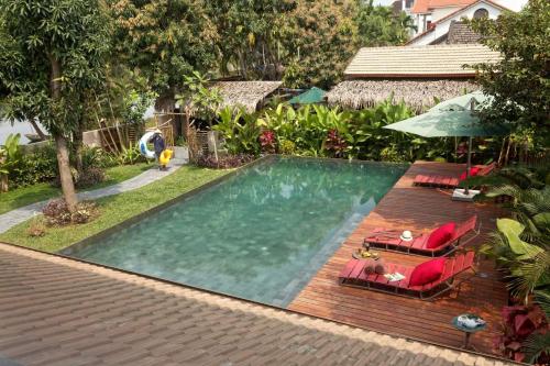. Anicca Riverside Villa with pool & tropical garden