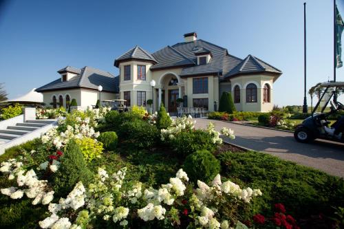 

Sierra Apartments