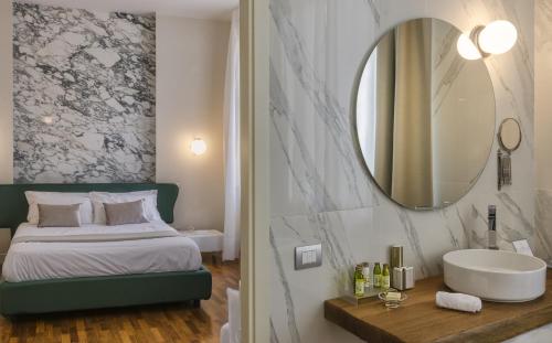 Palazzo Cini Luxury Rooms in Pisa - image 3
