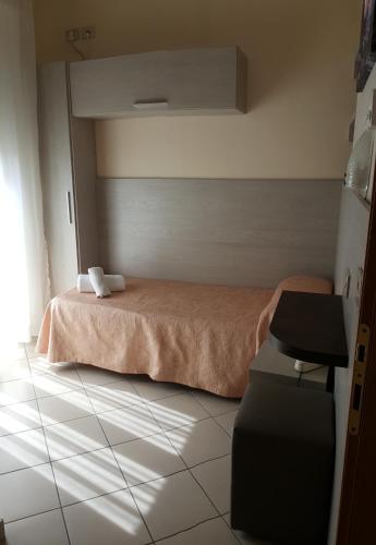 1 twin bed