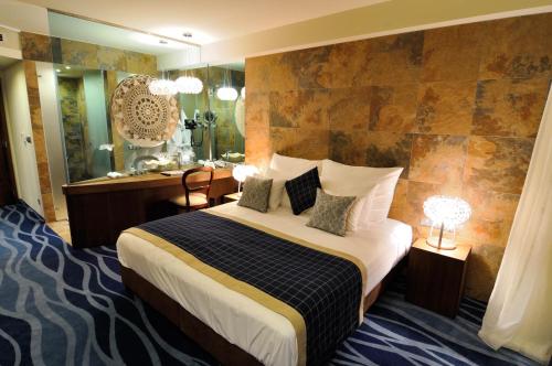 Hotel Cascade Resort & Spa – Demjén, FL