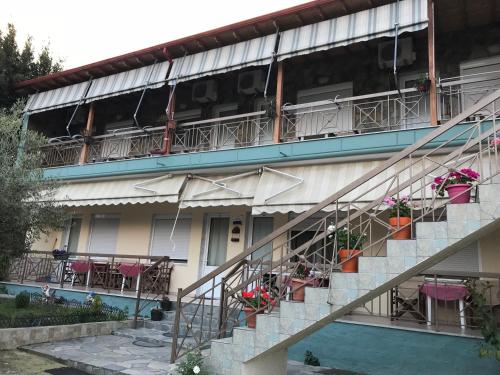 Guesthouse Adonis - image 14