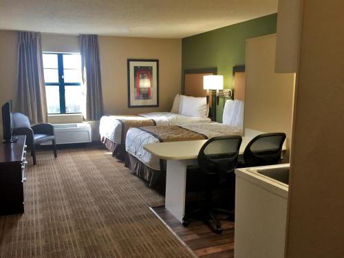 Extended Stay America Suites - Chicago - Gurnee