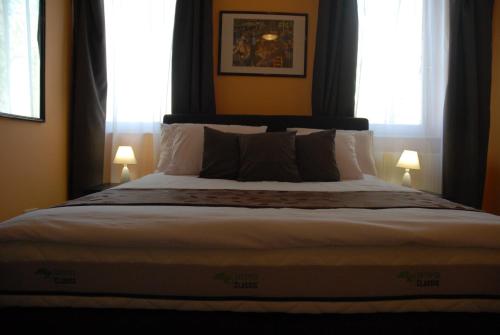 Joy Guesthouse - image 12