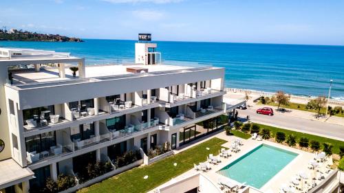 Kilátás, Victoria Palace Cefalu in Cefalu