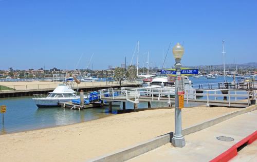 308 Anade Ave (68262) Newport Beach (CA)