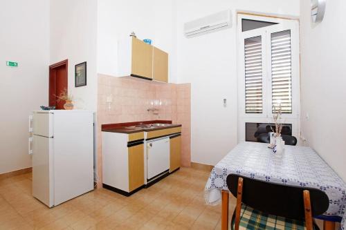 Studio Prizba 12648d - image 14