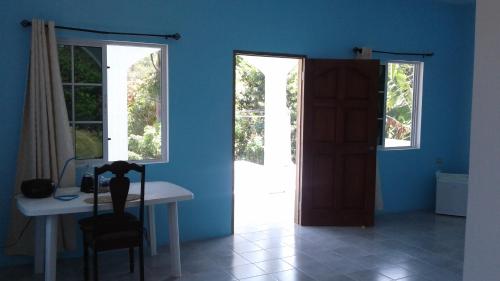 Lovely Jamaica Home