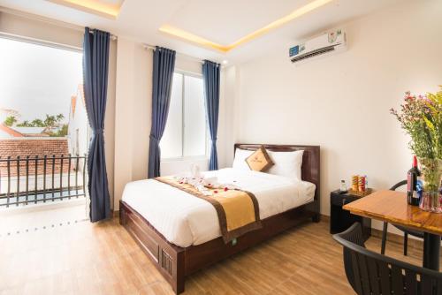 room detail thumbnail 0