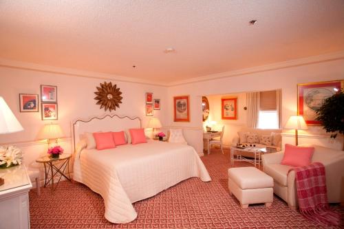 The Chesterfield Hotel Palm Beach - image 4