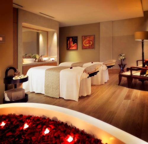 Taj Cape Town, South Africa - 마사지