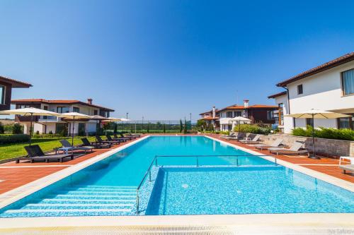 Villas in Complex Trakiyskiy Bryag, Lozenec (fotografie 4)