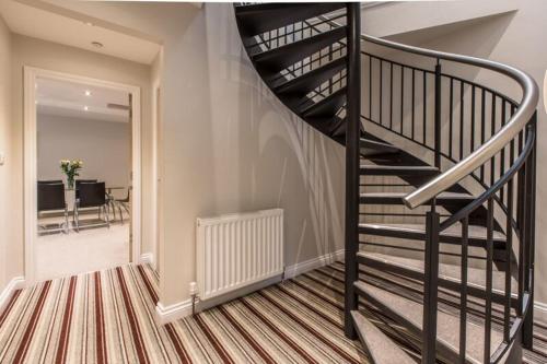 Waterfront Apartments - image 5