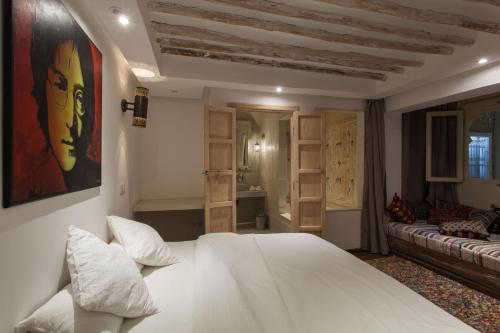 BCK Art Riad Room Type - Deluxe Double Room