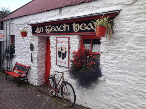 O'Donovan's Hotel - image 4