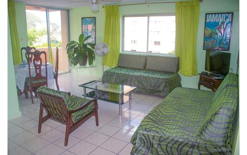 Green Island Beach Suite at Turtle towers