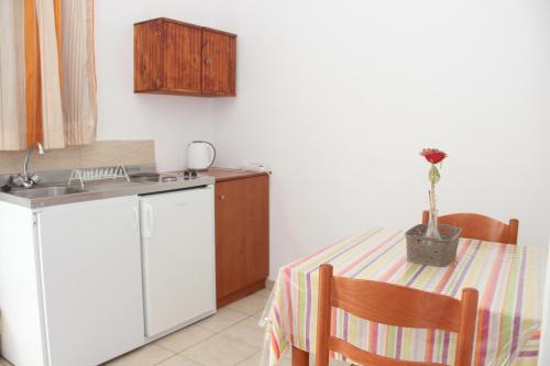 Nikos Studios Meltemi Family Suite Penthouse 5
