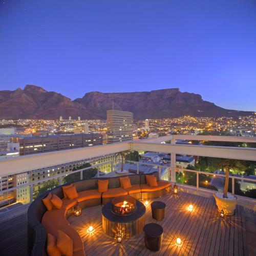 Taj Cape Town, South Africa - 샤워실