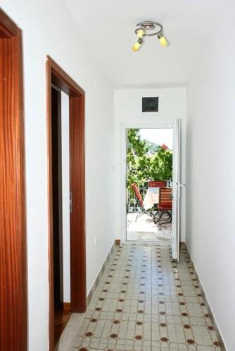 Apartments by the sea Mastrinka, Ciovo - 1005
