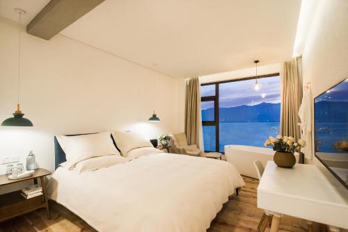 1 queen bed