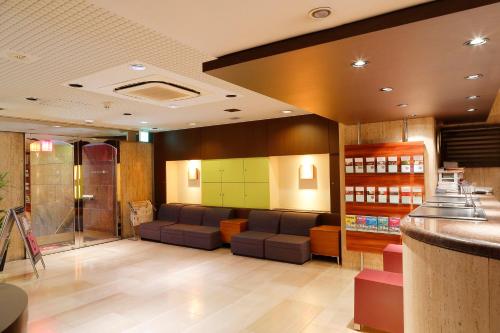the b 三軒茶屋