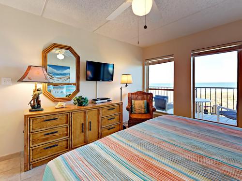 4400 Gulf Blvd Condo Unit 207 - image 8