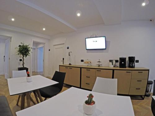 Prime Hotel - image 11