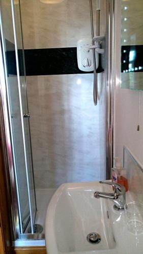Knight's Rest Guest House 5