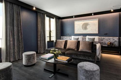 The Pavilions Madrid Hotel - image 3