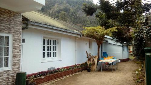 Torrington House Guesthouse Bed And Breakfast Nuwara Eliya