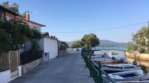 Athina Studios Milina Greece
