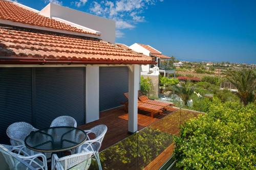  Artemis Village Apartments & Studios in Stavros