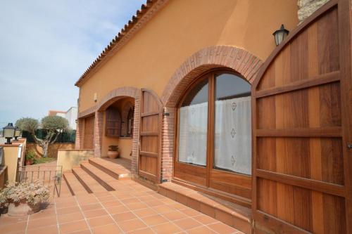  Casa con piscina y jardin 2km del mar.Teixidor, Unterkunft in Armentera