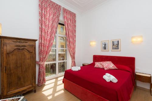 Prestigious Apartment via Barberini - image 5