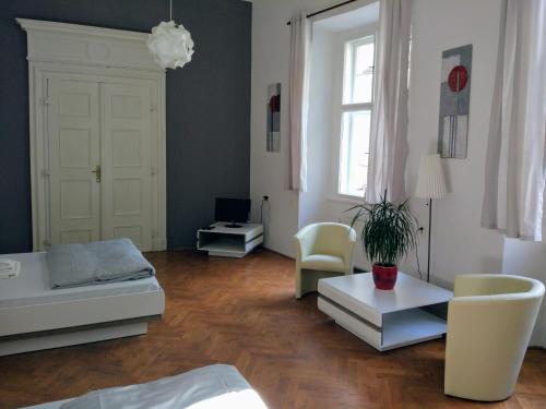 Apartments Týnská 7 - image 10