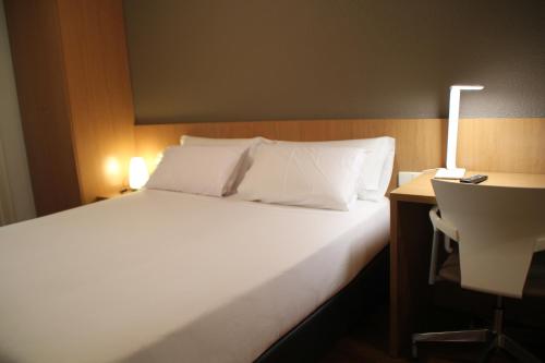 Hostal Abodi - image 13