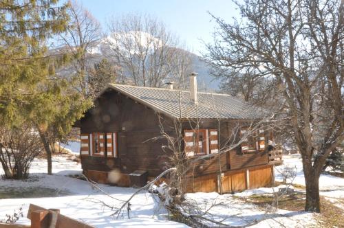 Accommodation in Chateauroux-les-Alpes