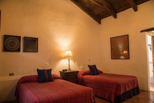 Standard Double Room with Two Double Beds image 6