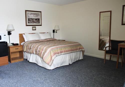 1 queen bed